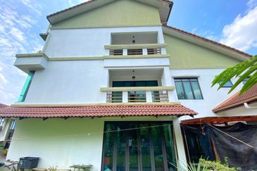 USJ Avenue @ USJ Heights