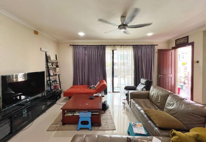 USJ Avenue @ USJ Heights