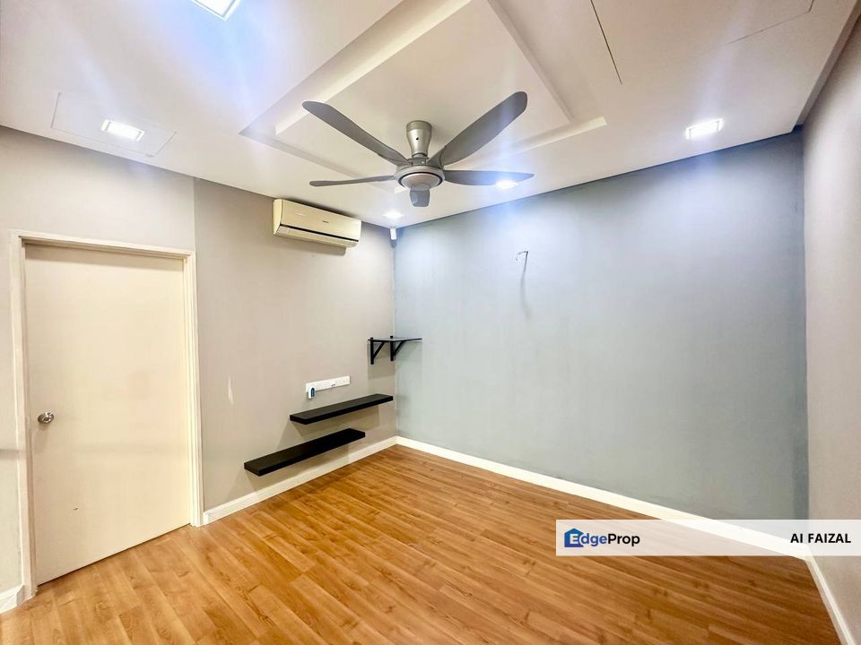FOR SALE - 2 Storey Terrace (End Lot), Ilham Alam Sari, Bangi | Next to PARK, Selangor, Bangi