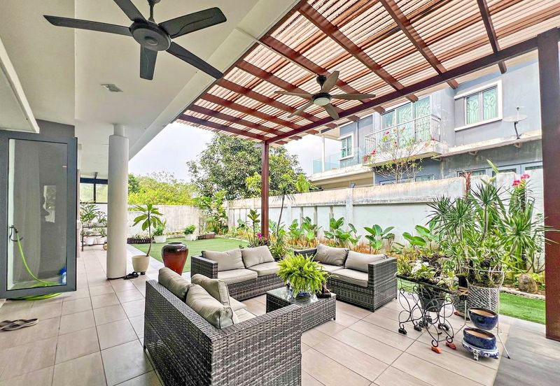 Bangi Lakehill Villas