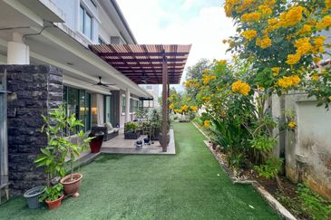 Bangi Lakehill Villas