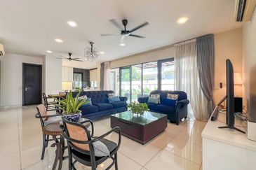 Bangi Lakehill Villas