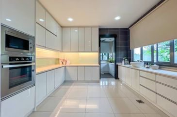 Bangi Lakehill Villas