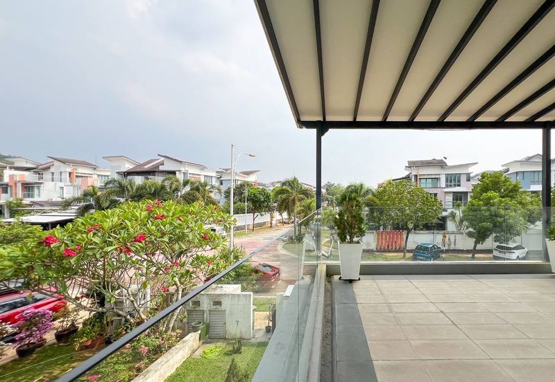 Bangi Lakehill Villas