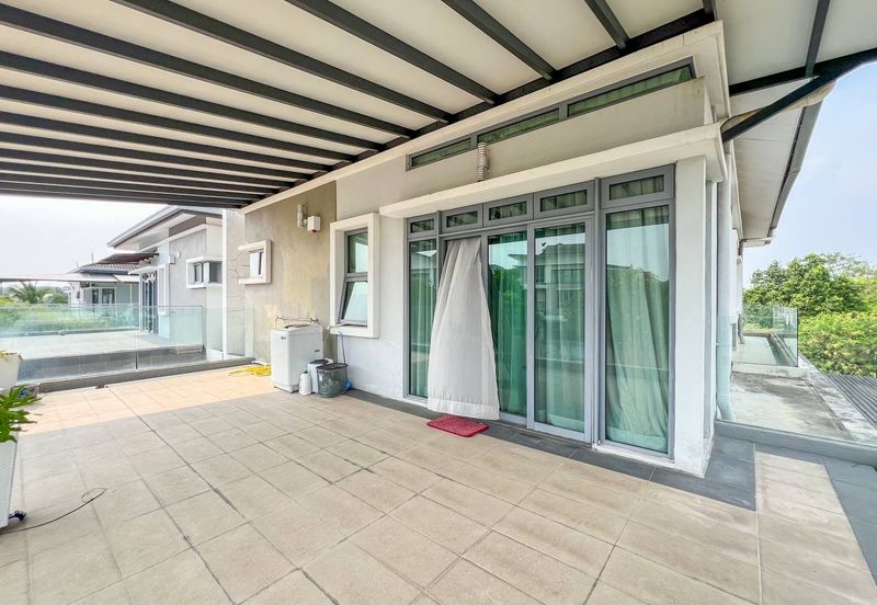 Bangi Lakehill Villas