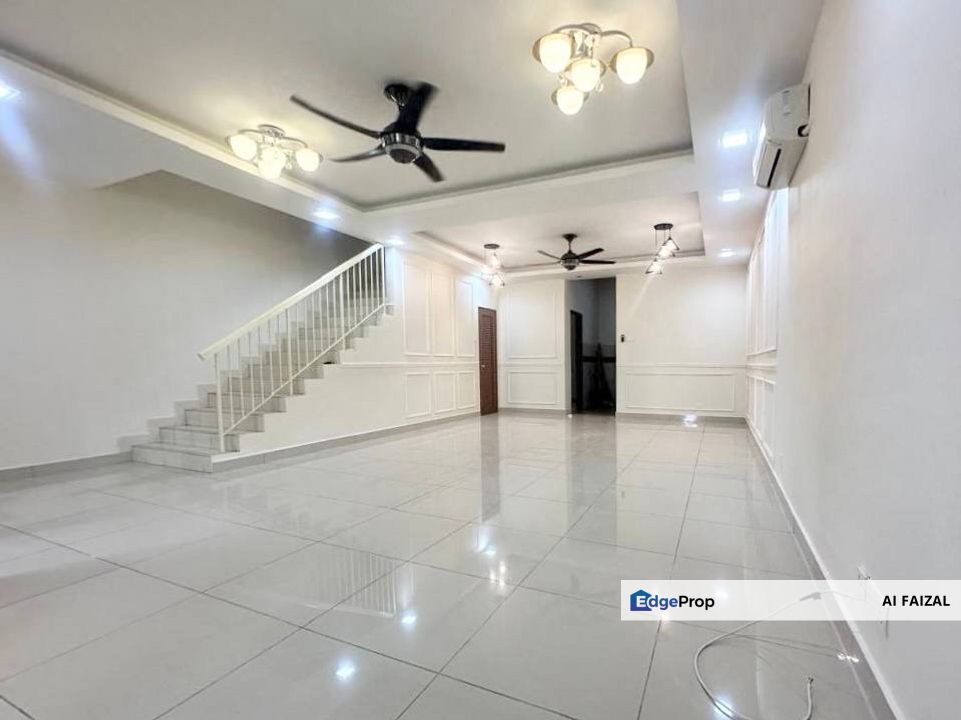 BEAUTIFUL RENOVATED DOUBLE STOREY TERRACE @ TAMAN MUTIARA RINCHING, SEMENYIH, Selangor, Semenyih
