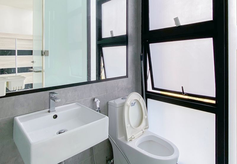 The Square @ One City