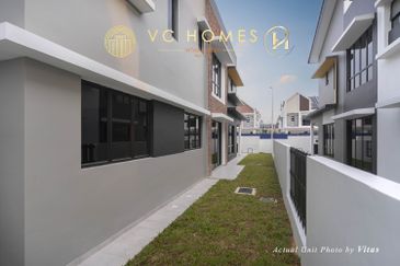 Setia Utama 4 Bywater type Doshia