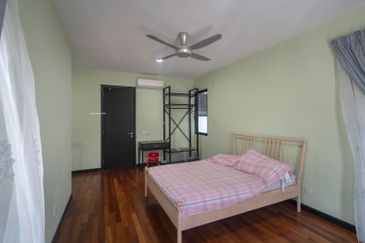 Duta Villa, Setia Alam