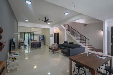 Duta Villa, Setia Alam