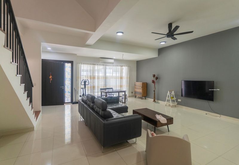 Duta Villa, Setia Alam