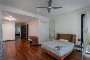 Duta Villa, Setia Alam