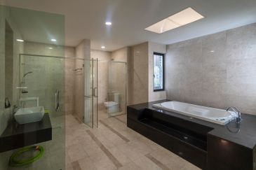 Duta Villa, Setia Alam