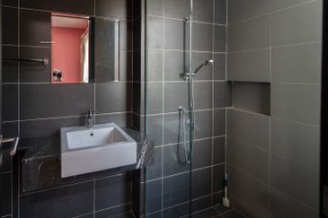 Duta Villa, Setia Alam