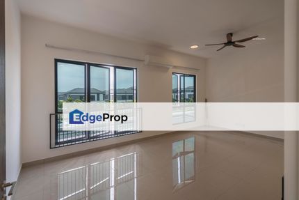 Partly Furnished Town House, Selangor, Shah Alam