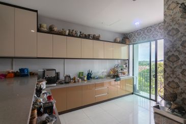 Duta Villa, Setia Alam