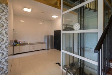 Duta Villa, Setia Alam