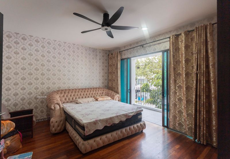 Duta Villa, Setia Alam