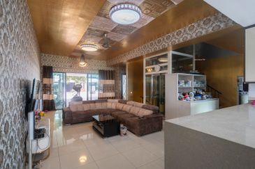 Duta Villa, Setia Alam