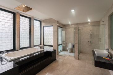 Duta Villa, Setia Alam