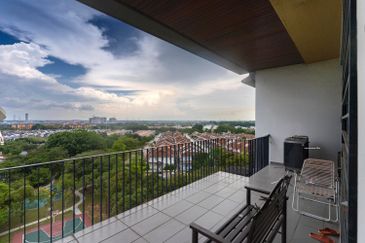 Duta Villa, Setia Alam