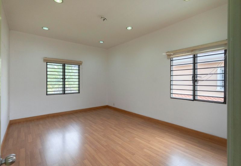 BBK Height Bungalow House