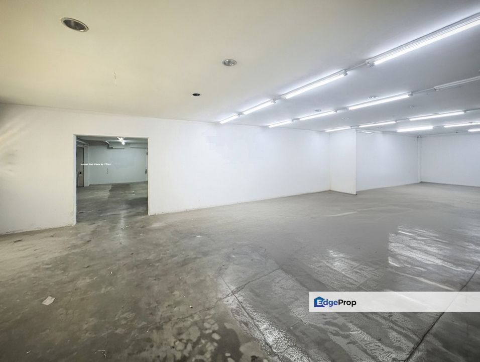 Facing Main Road Shoplot, Selangor, Puchong