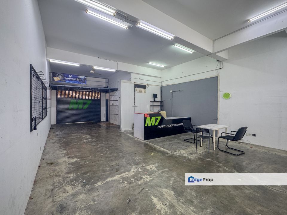 Facing Main Road, High-traffic areas with high exposure, Selangor, Shah Alam