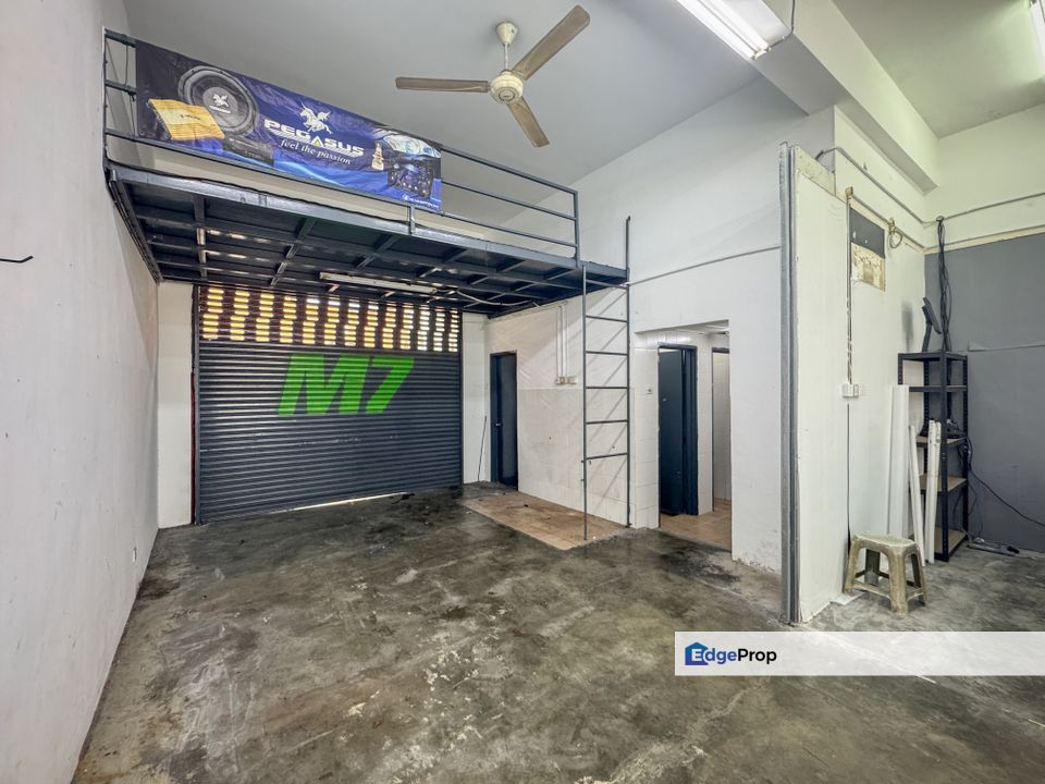 Facing Main Road, High-traffic areas with high exposure, Selangor, Shah Alam