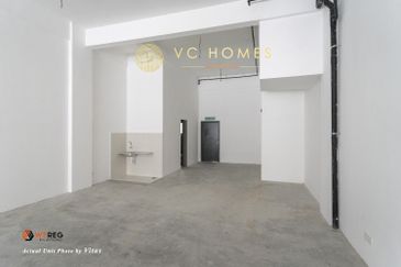 New Peninsular Shoplot, ready for viewing