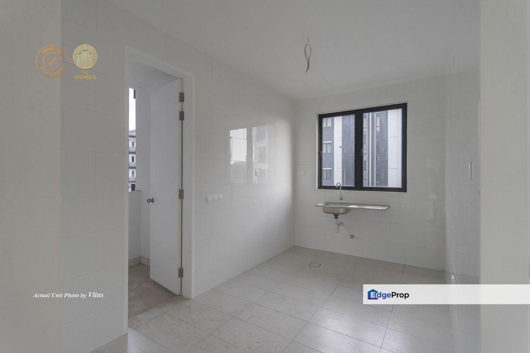 Balcony Unit, facing land, Selangor, Shah Alam