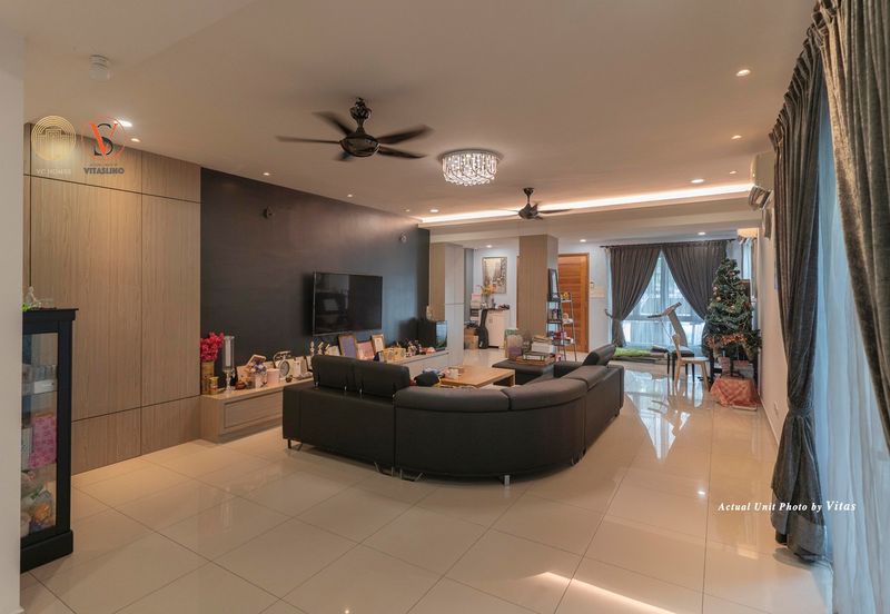 Jalan Penaga Lake View House