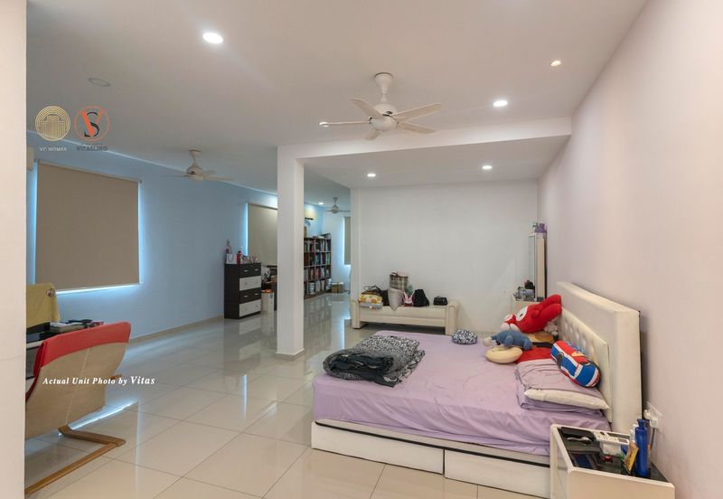 Jalan Penaga Lake View House