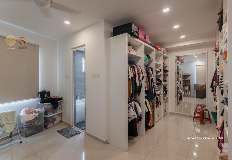 Jalan Penaga Lake View House