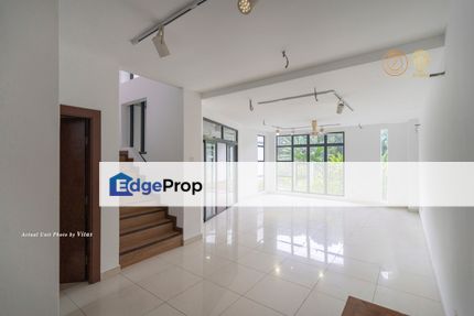 Golf View Triper Storey House, Selangor, Glenmarie