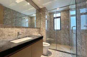 Puteri Cove Residences