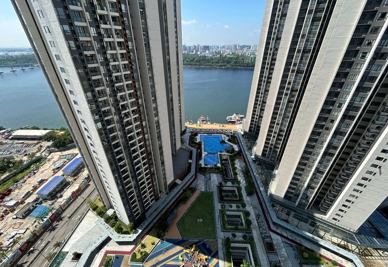 Puteri Cove Residences