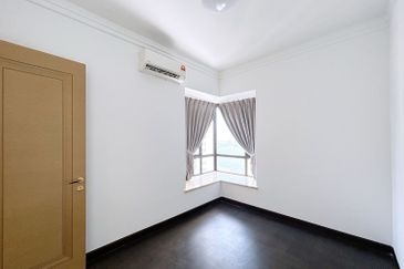 Puteri Cove Residences