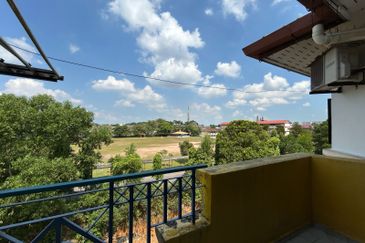 Skudai Villa