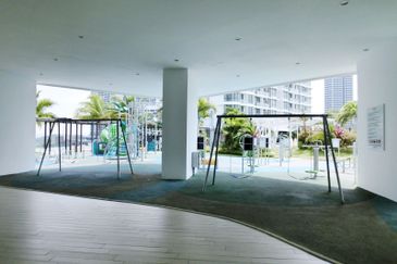 The M @ Medini Macrolink