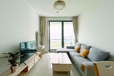 The M @ Medini Macrolink