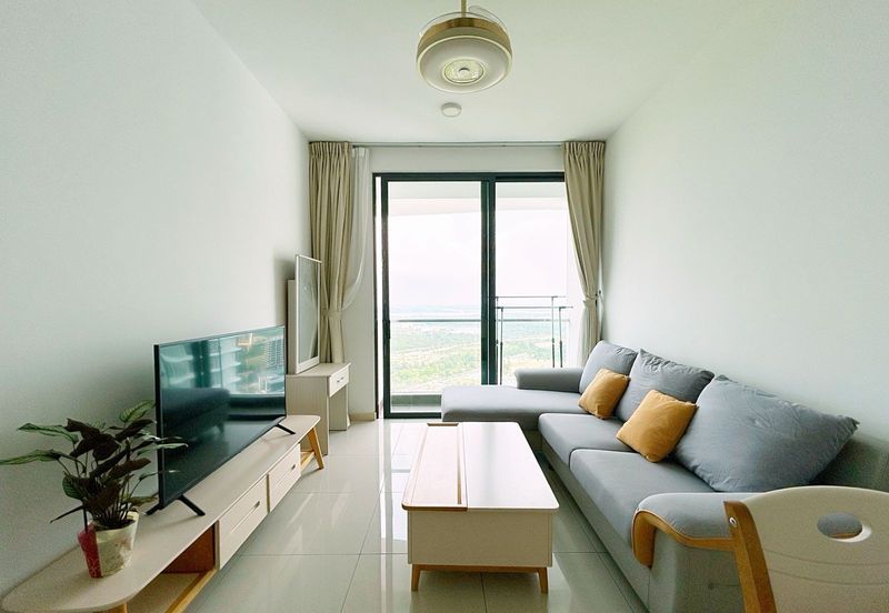 The M @ Medini Macrolink