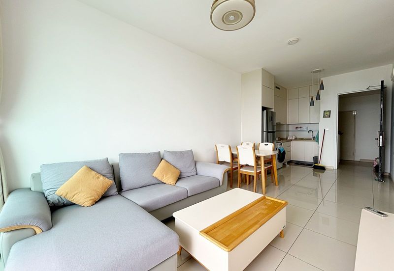 The M @ Medini Macrolink