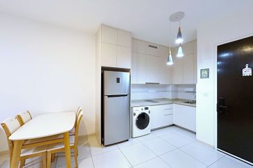 The M @ Medini Macrolink