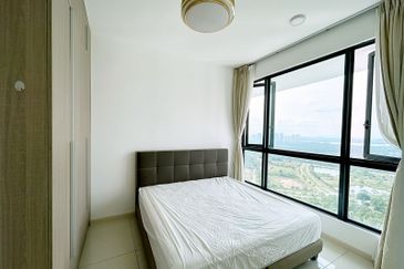 The M @ Medini Macrolink