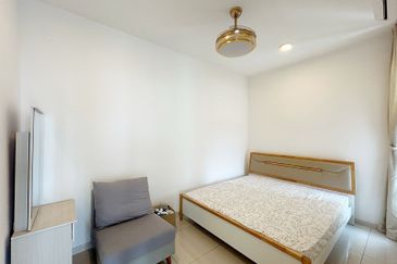 The M @ Medini Macrolink