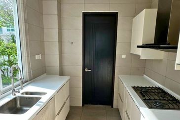 Isola Villa @ Senibong Cove