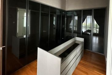 Isola Villa @ Senibong Cove