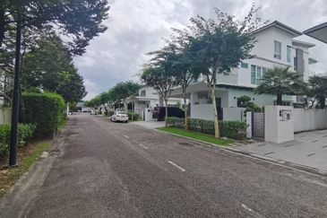 Isola Villa @ Senibong Cove