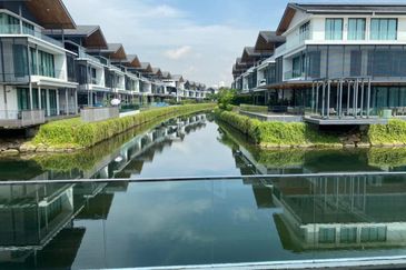 Isola Villa @ Senibong Cove